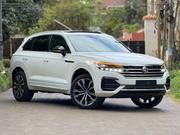 Volkswagen Touareg 2019 White for sale
