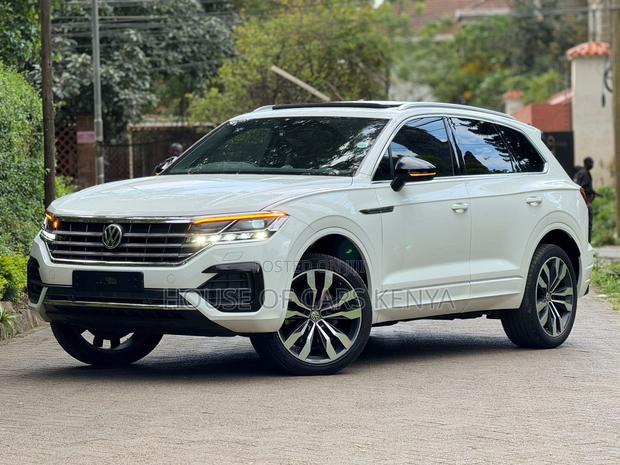 Volkswagen Touareg 2019 White
