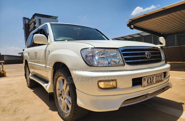 Toyota Land Cruiser Prado 1999 White