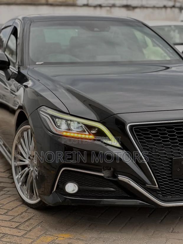 Toyota Crown 2021 Matt Black