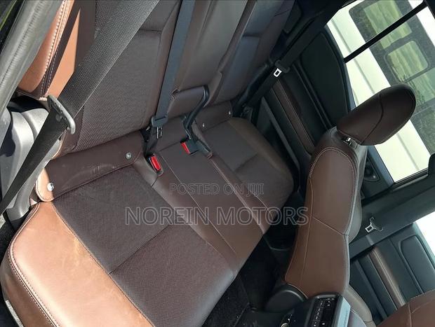 Toyota Land Cruiser LC300 2024 Black