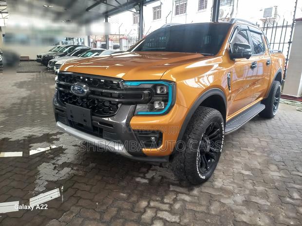 Ford Ranger Wildtrak 2024 Gold
