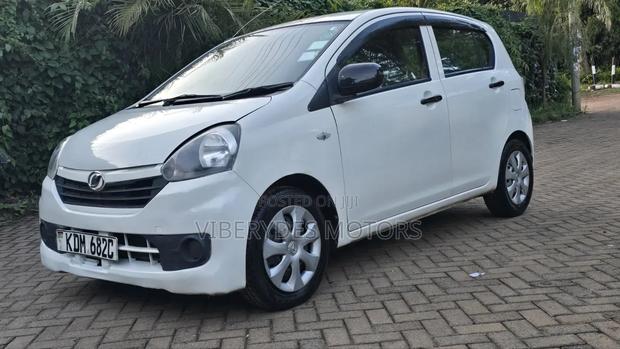 Daihatsu Mira 2016 White