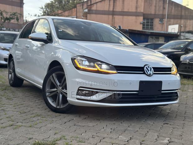 Volkswagen Golf 2019 Pearl