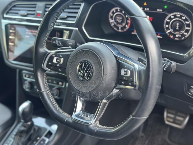 Volkswagen Tiguan 2018 Black