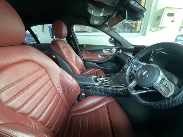 Mercedes-Benz C200 2019 Black