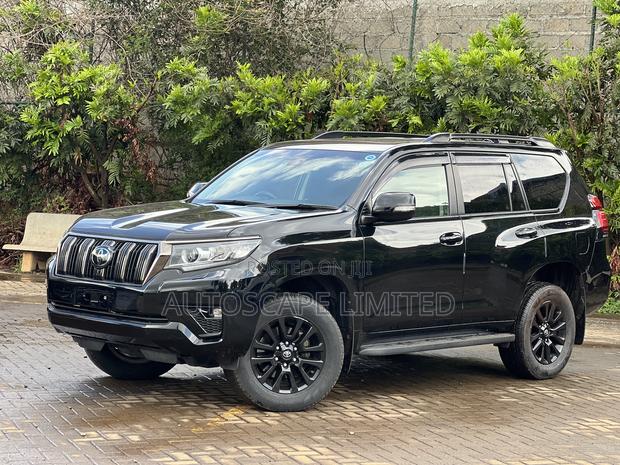Toyota Land Cruiser Prado 2.8 2021 Black