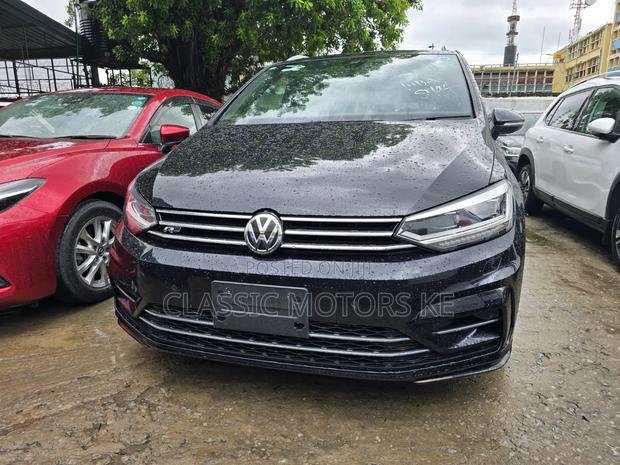 Volkswagen Touran 2019 Black