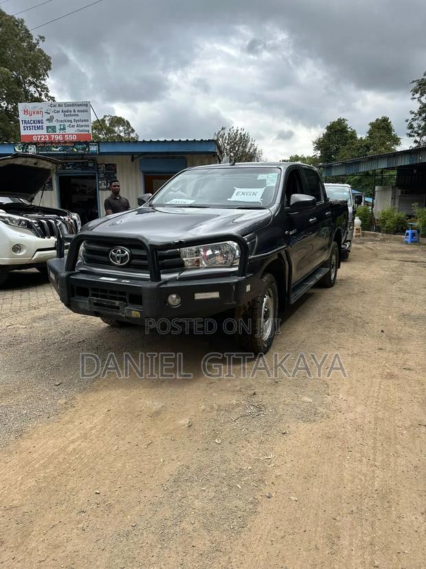 Toyota Hilux Revo Double Cab Deisel 2.4 RWD 2021 Black