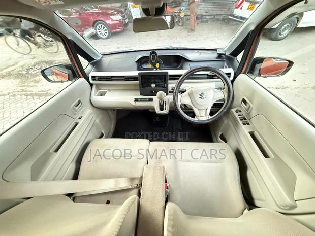 Suzuki Wagon R 2018 Orange