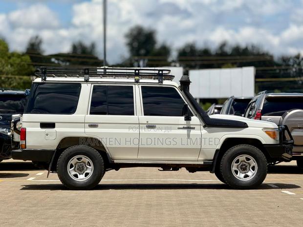 Toyota Land Cruiser 76 Series 2019