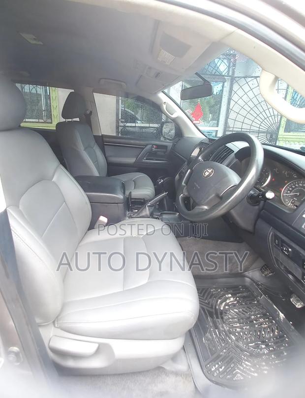 Toyota Land Cruiser 2018 Brown