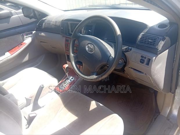 Toyota Corolla 2000 Silver