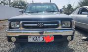 Toyota Hilux 2004 Black for sale