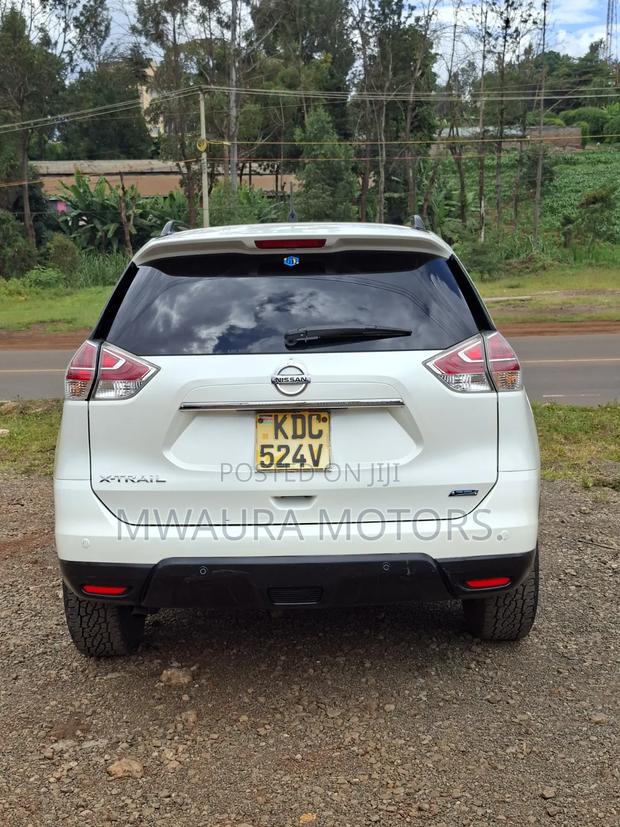 Nissan X-Trail 2.0 Petrol AWD 2014 White