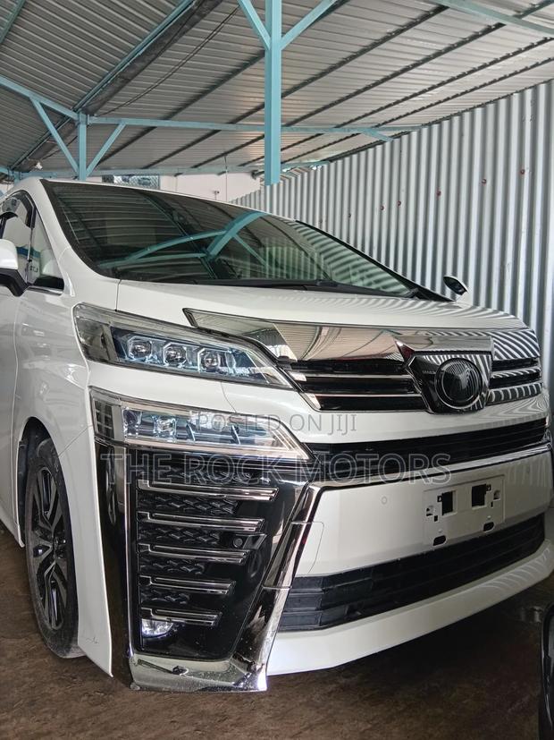 Toyota Alphard 2019 White