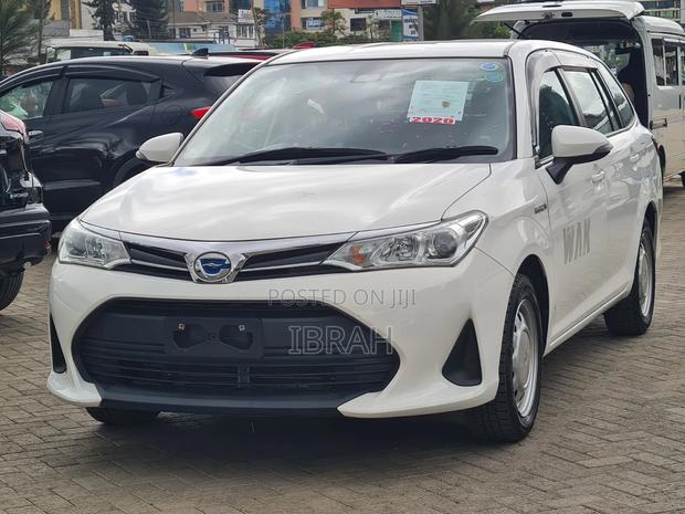 Toyota Corolla Fielder 2019 White