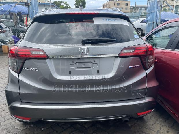 Honda Vezel 1.5 Hybrid 2WD 2019 Gray