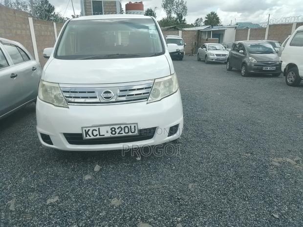 Nissan Serena 2010 White