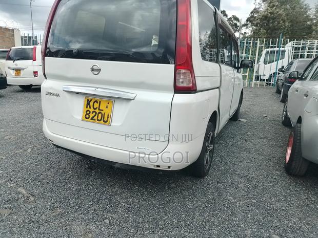 Nissan Serena 2010 White