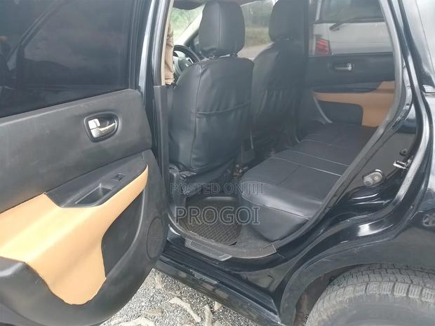 Nissan Wingroad 2010 Black