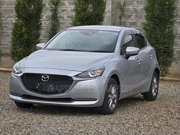 Mazda 2 2020 Silver