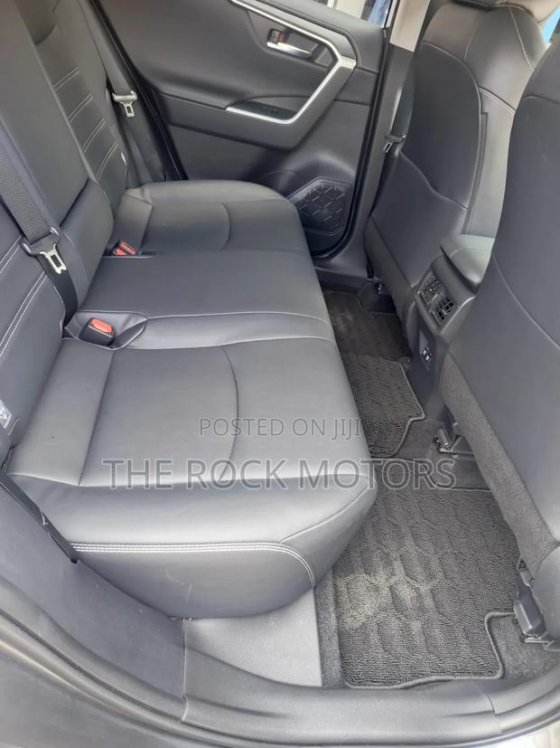 Toyota RAV4 2020 Gray