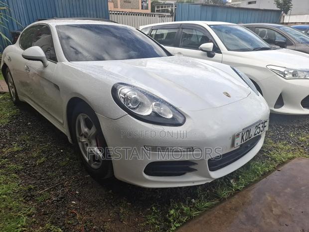 Porsche Panamera 2015 White