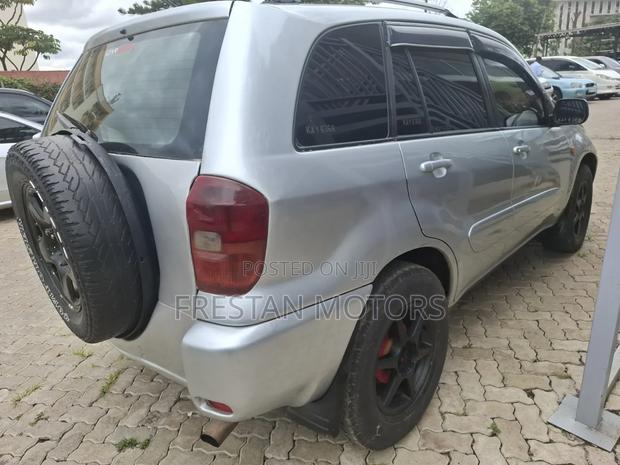 Toyota RAV4 1999 Silver