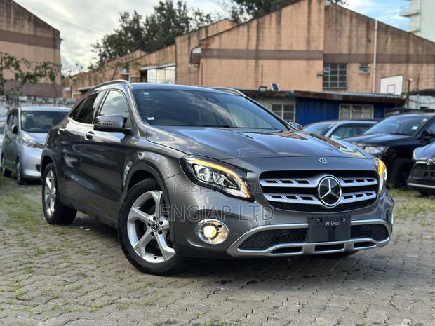 Mercedes-Benz GLA-Class 2018 Gray
