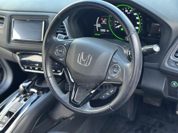 Honda Vezel 1.5 Hybrid 2WD 2019 Black