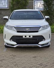 Toyota Harrier 2019 White for sale