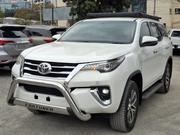 Toyota Fortuner 2.8 D AWD 2019 White for sale