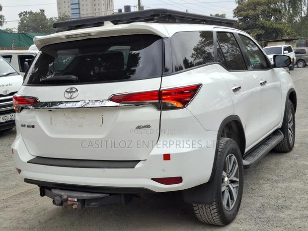 Toyota Fortuner 2.8 D AWD 2019 White