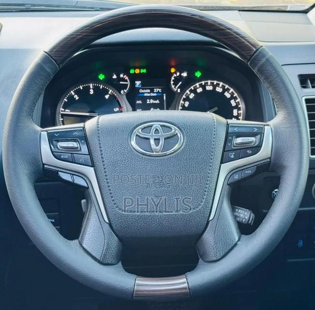 Toyota Land Cruiser Prado 3.0 172hp 2020 Gray