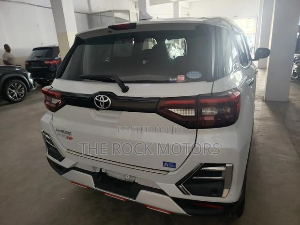 Toyota Raize 2020 White
