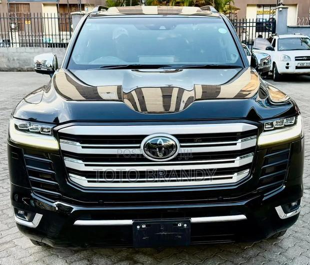 Toyota Land Cruiser 3.3 Diesel 4WD 2022 Black