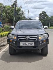 Toyota Hilux 2016 Gray for sale