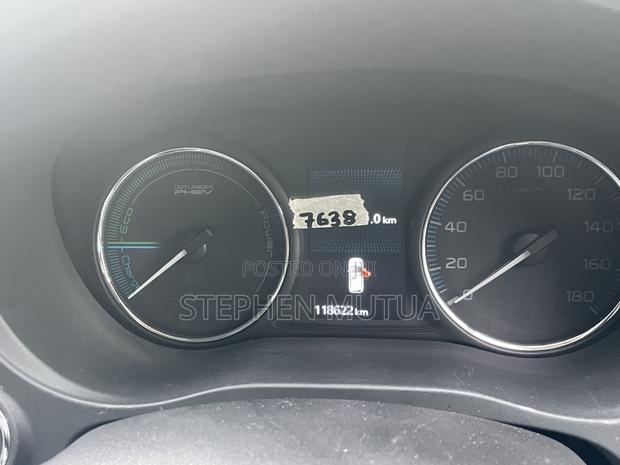 Mitsubishi Outlander 2.0 PHEV AWD 2018 Silver