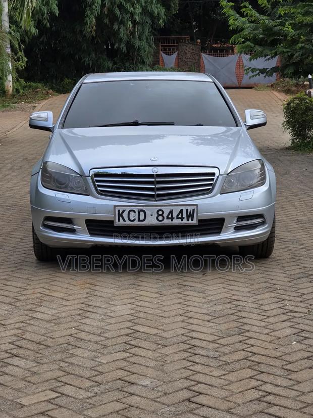 Mercedes-Benz C200 2008 Silver