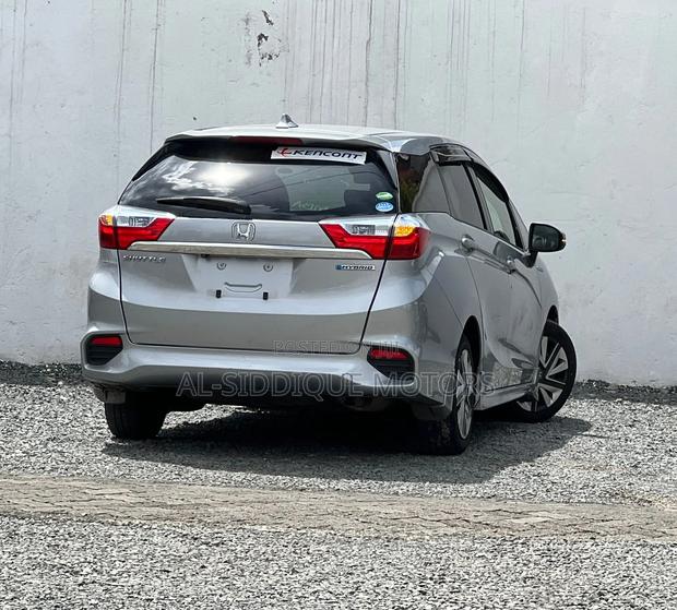 Honda Fit Shuttle 1.5 Hybrid 2WD 2019 Gray
