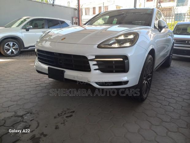 Porsche Cayenne Turbo AWD 2020 White