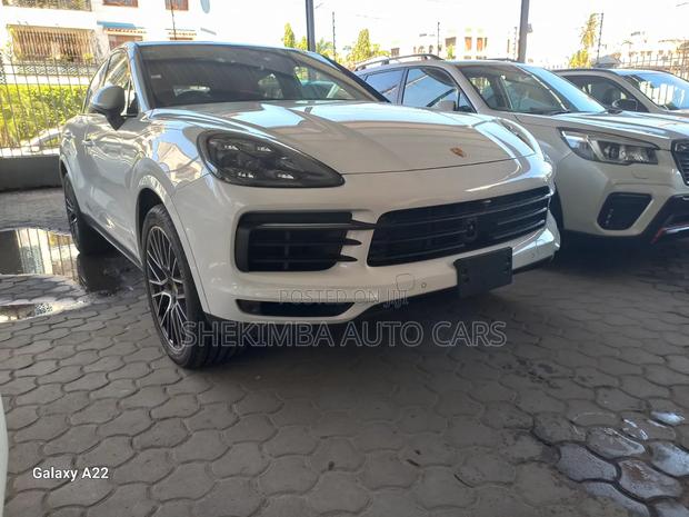 Porsche Cayenne Turbo AWD 2020 White