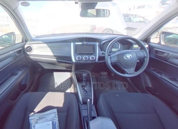 Toyota Corolla Fielder 2020 Silver