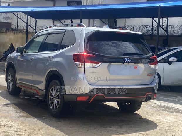 Subaru Forester 2019 Silver