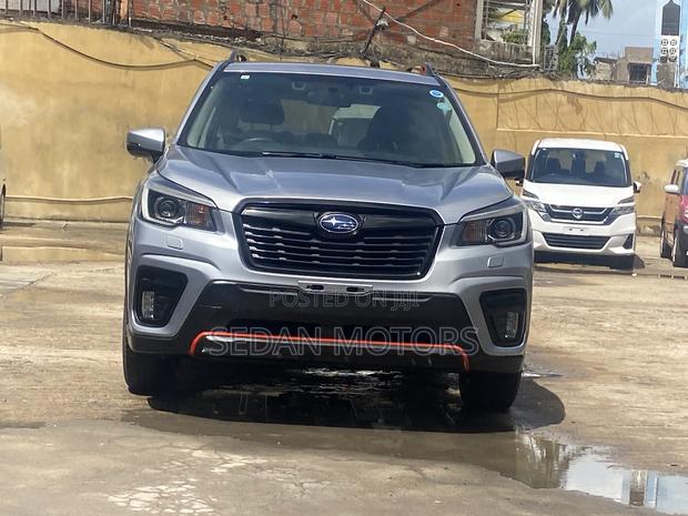 Subaru Forester 2019 Silver