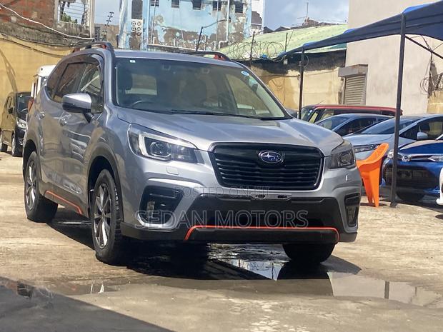 Subaru Forester 2019 Silver