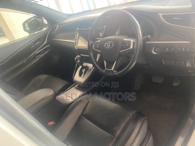 Toyota Harrier 2019 Pearl