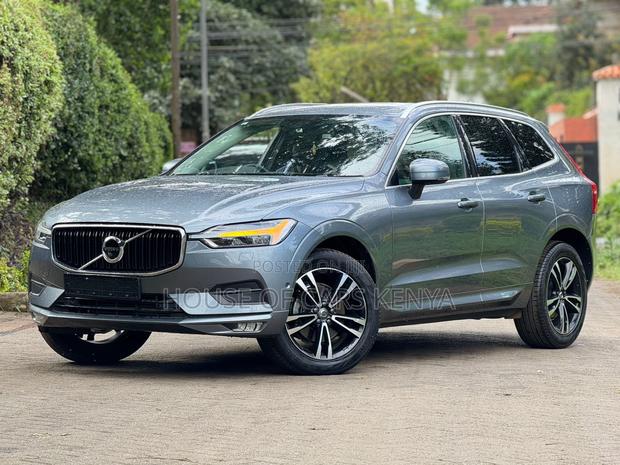 Volvo XC60 T5 R-Design AWD 2018 Gray