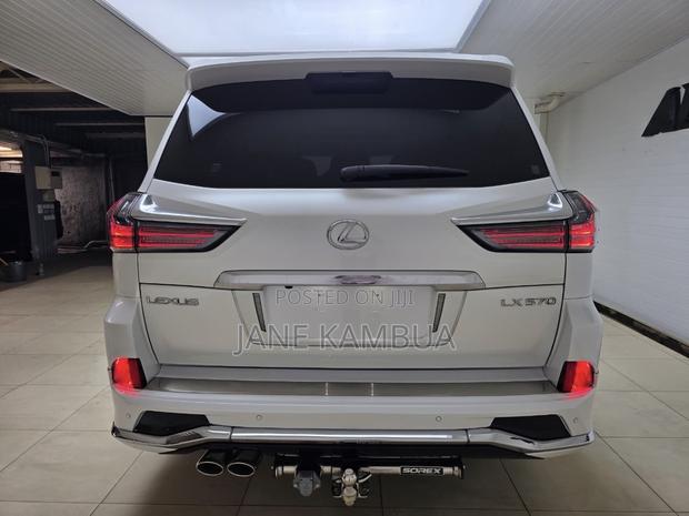 Lexus LX 570 (5 seats) AWD 2019 Pearl